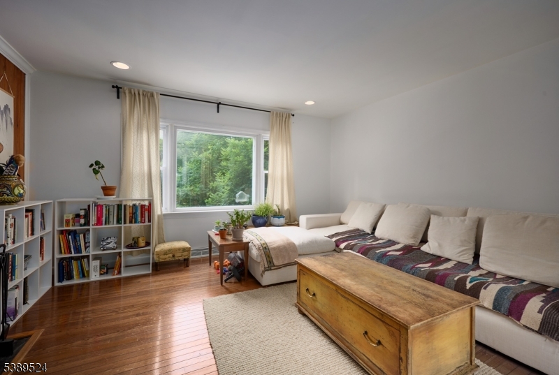 property viewer photo 22