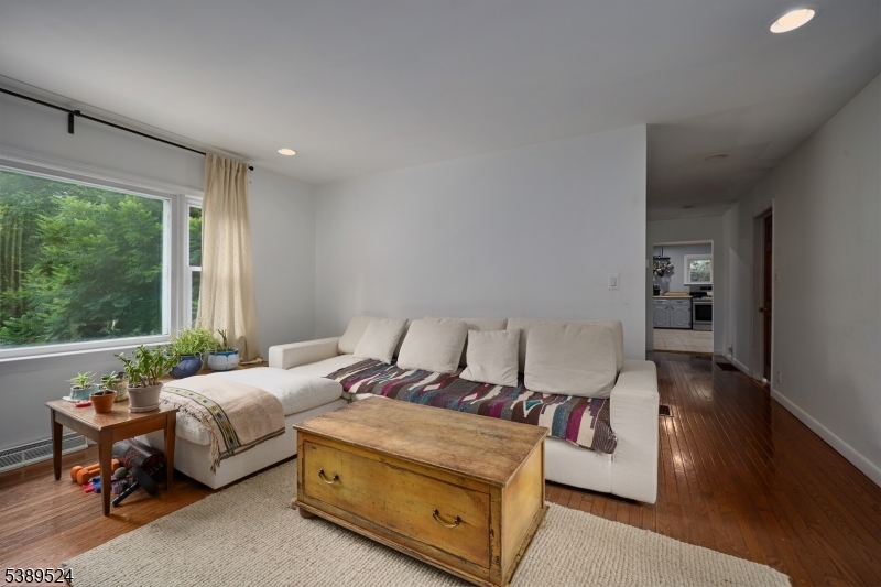 property viewer photo 23