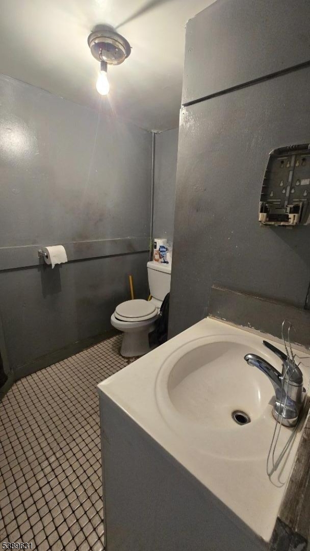 main property photo 11
