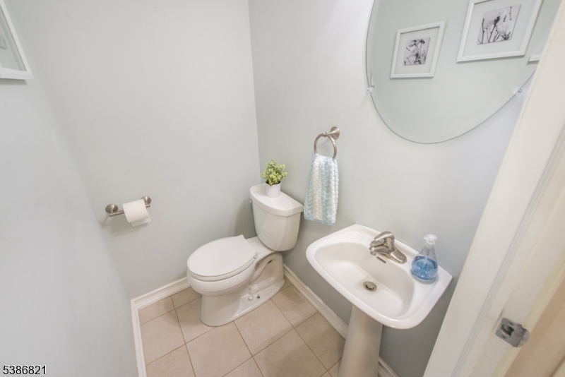 property viewer photo 11