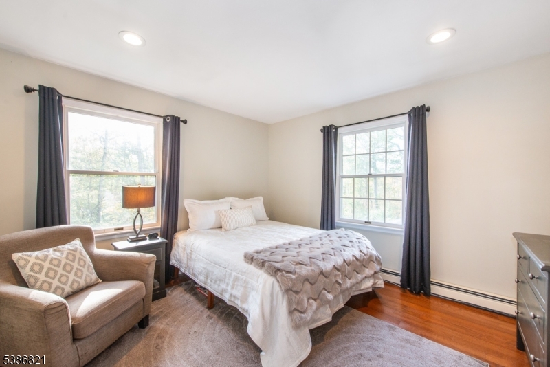 property viewer photo 14