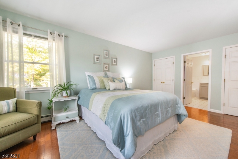 property viewer photo 17
