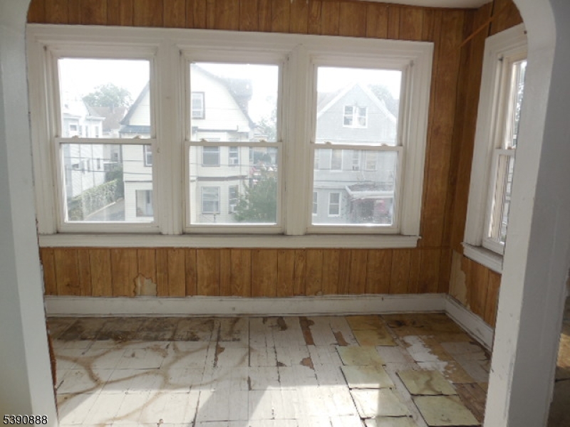 property viewer photo 13