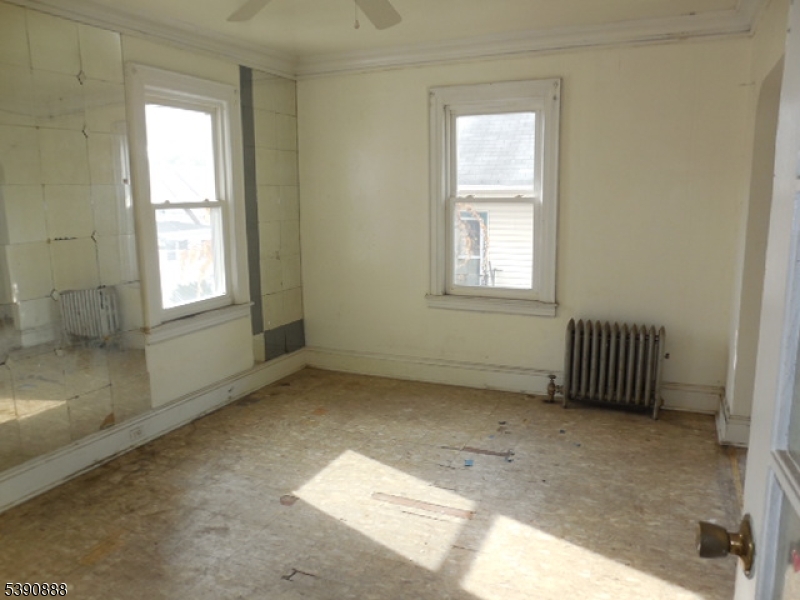 property viewer photo 14