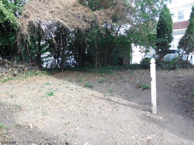 property viewer photo 2