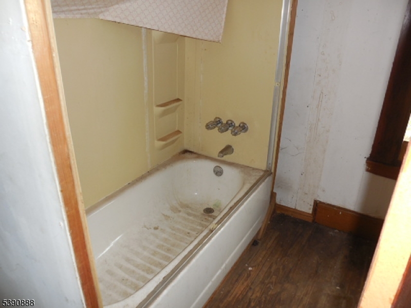 property viewer photo 27