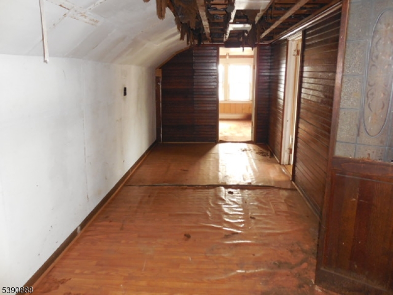property viewer photo 28