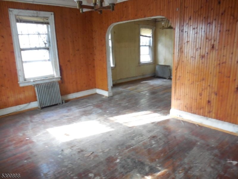 property viewer photo 4