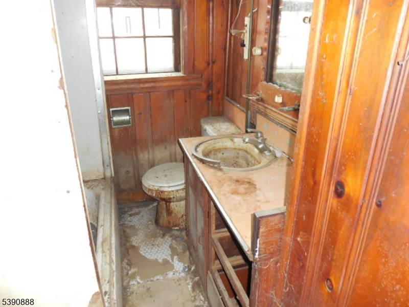 property viewer photo 8