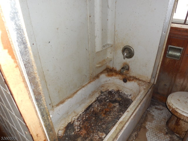 property viewer photo 9