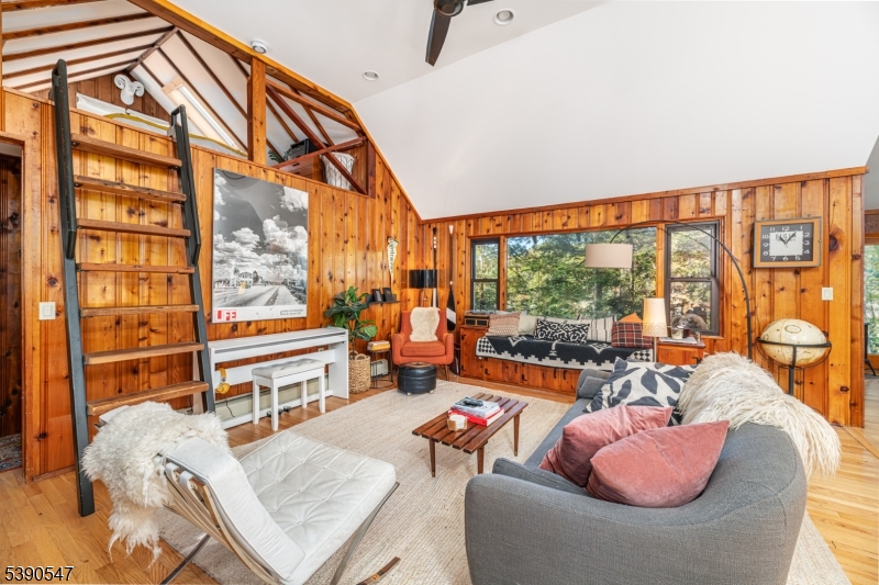 property viewer photo 11