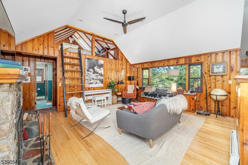 property viewer photo 12
