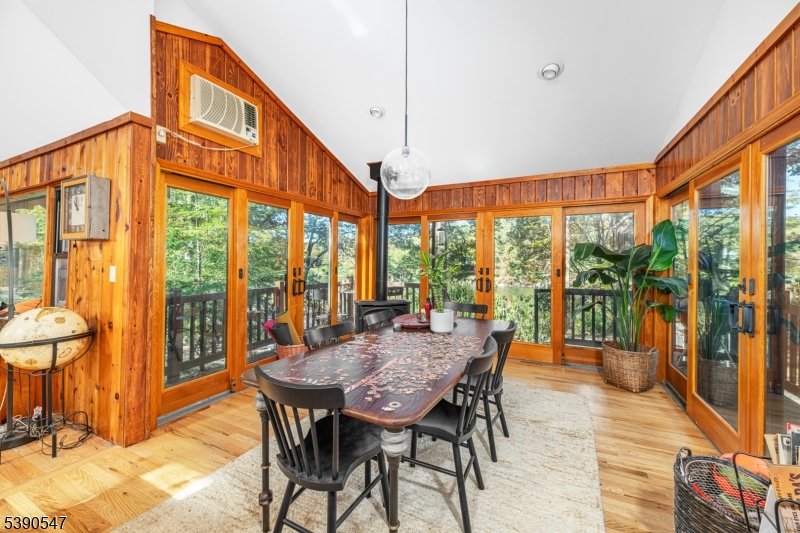 property viewer photo 14