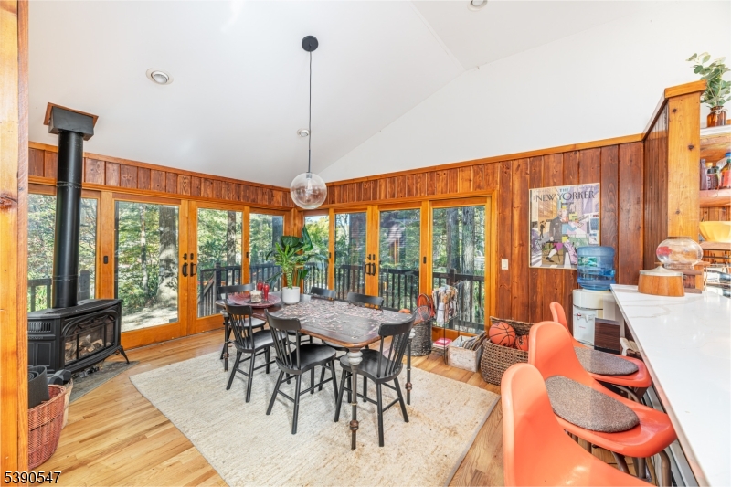property viewer photo 16