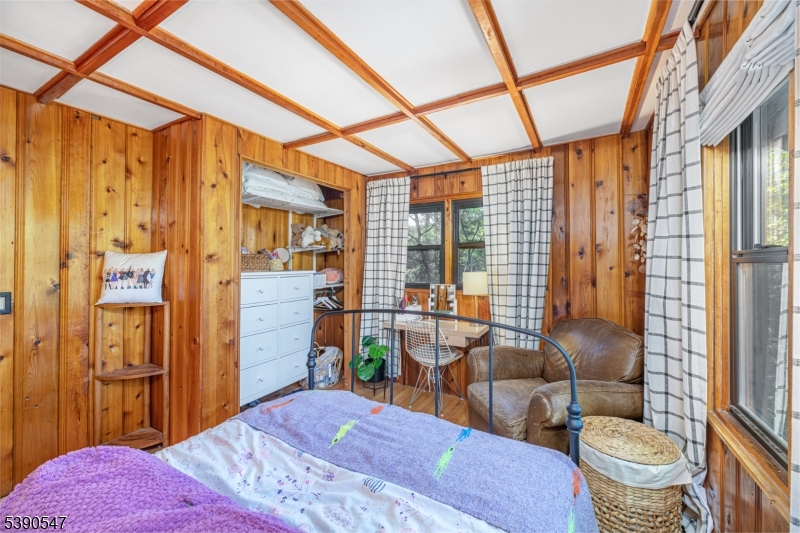 property viewer photo 25