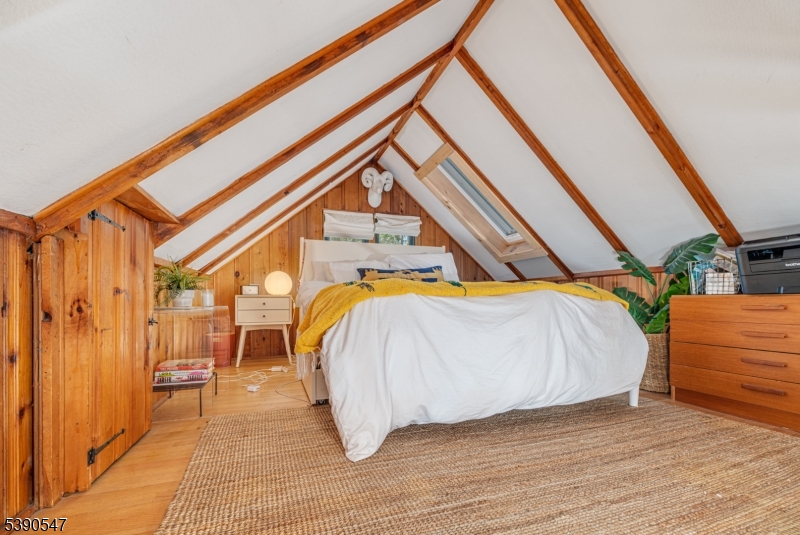 property viewer photo 27