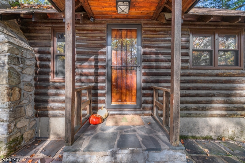 property viewer photo 5