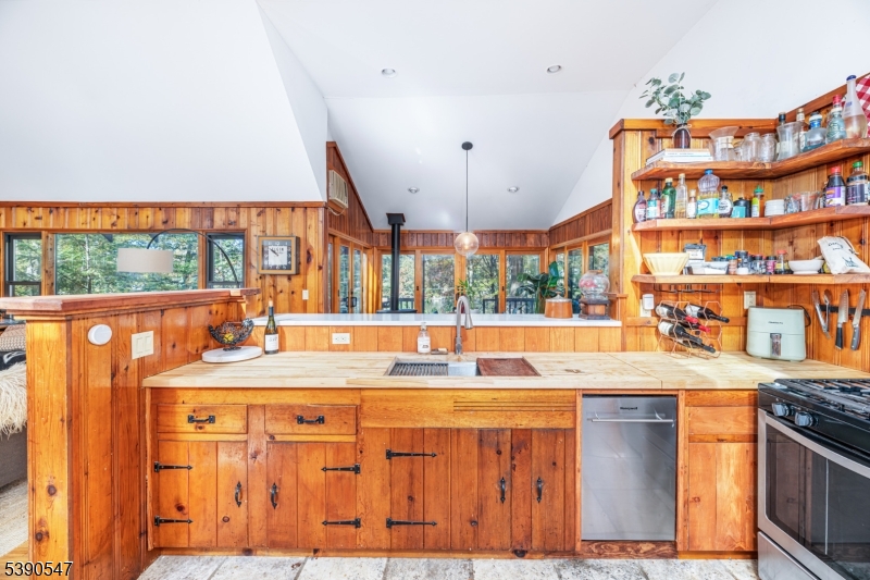 property viewer photo 6