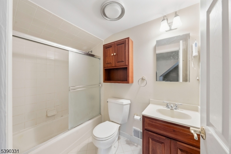 property viewer photo 12