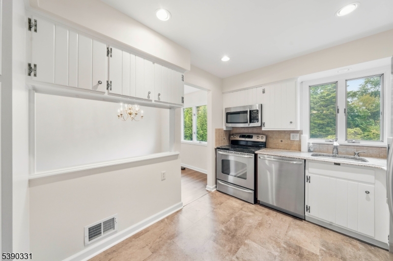 property viewer photo 8