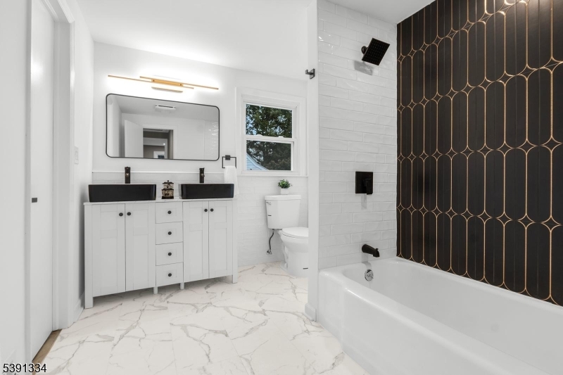 property viewer photo 15