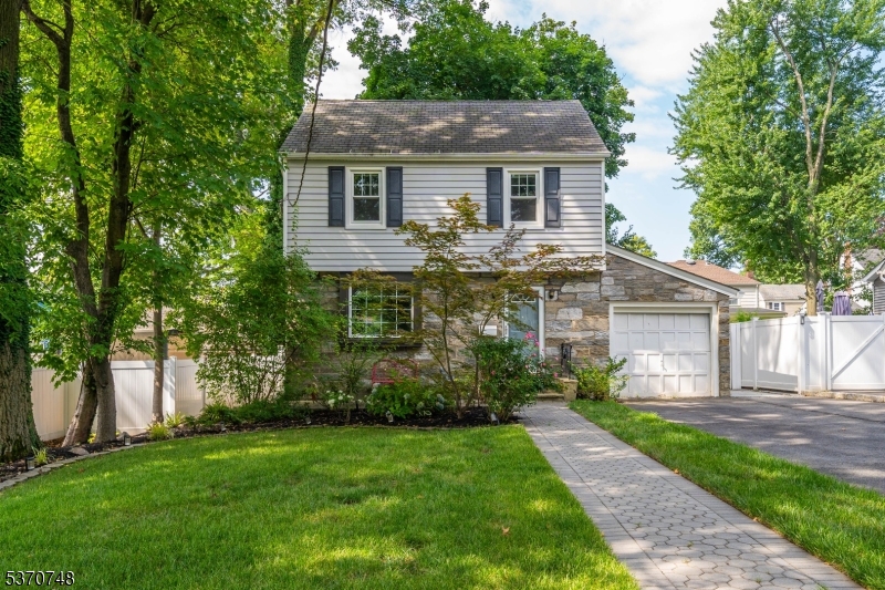 property viewer photo 1