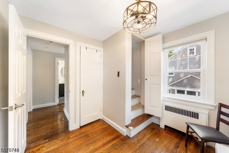property viewer photo 16