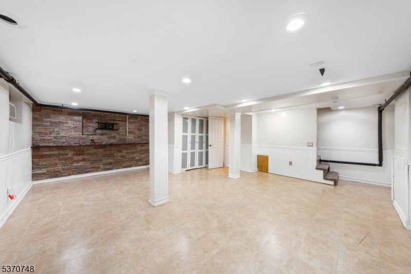 property viewer photo 21