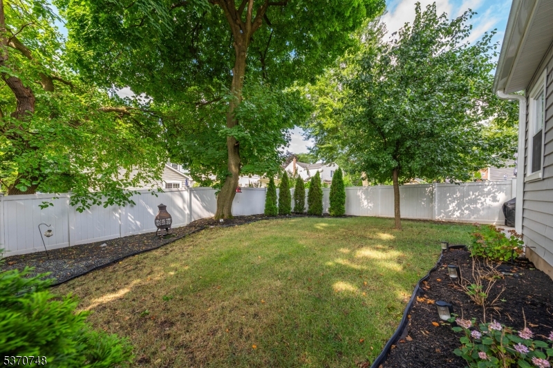 property viewer photo 24