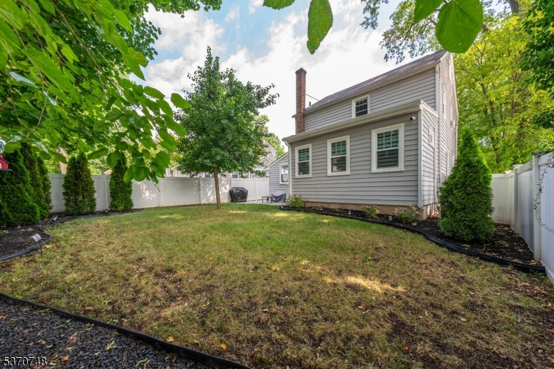 property viewer photo 25