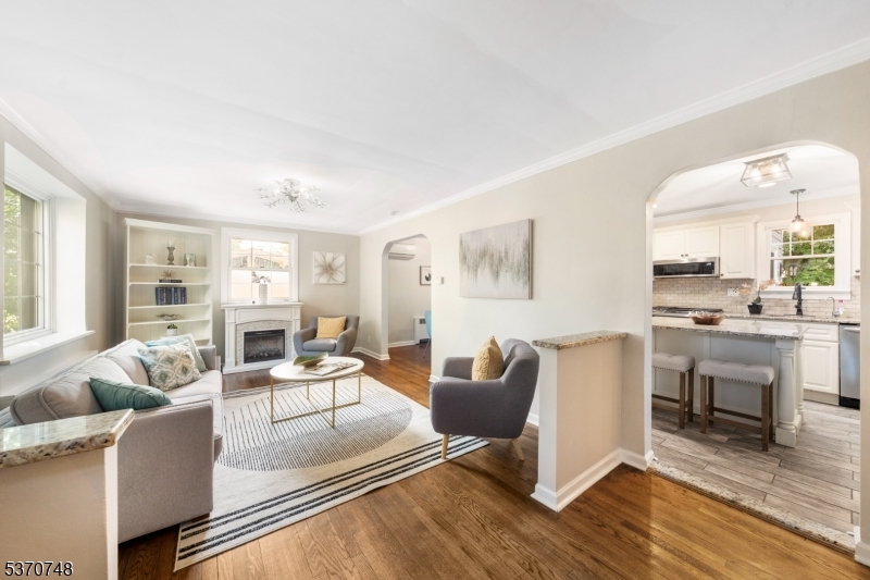 property viewer photo 4