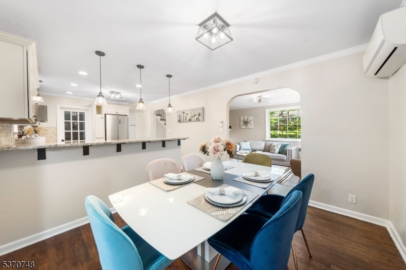 property viewer photo 6