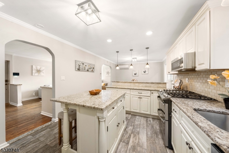 property viewer photo 7