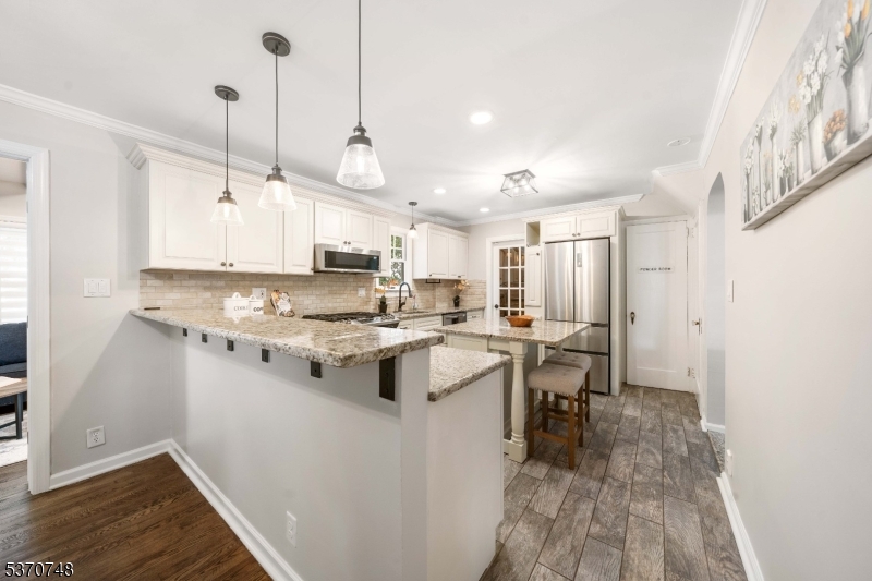 property viewer photo 9