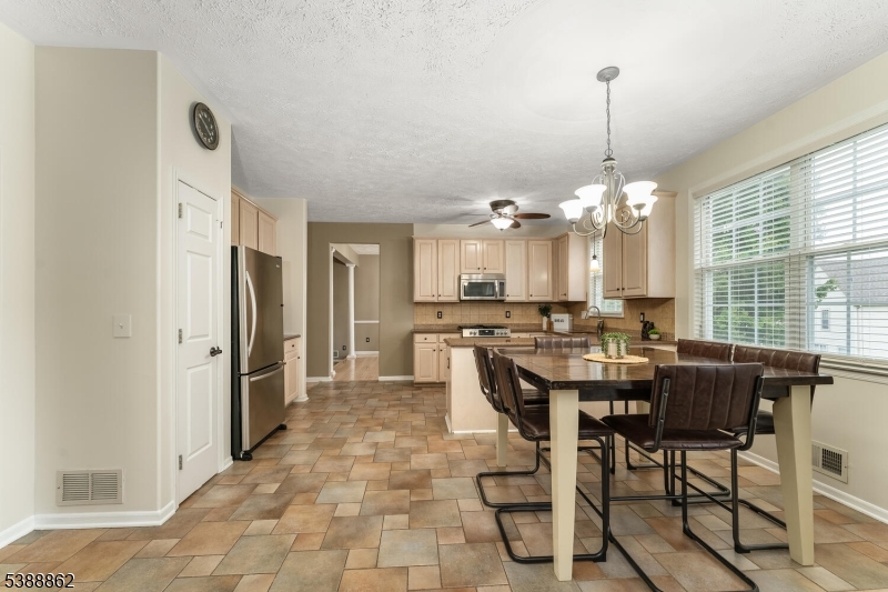 property viewer photo 12