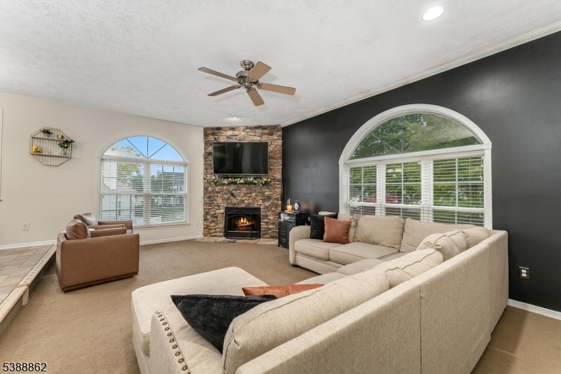property viewer photo 14