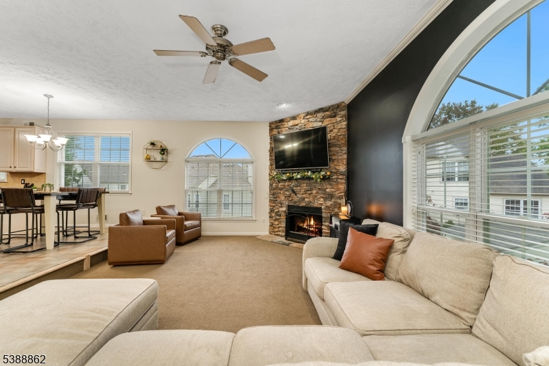 property viewer photo 15
