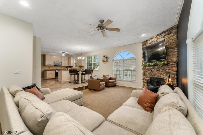 property viewer photo 16