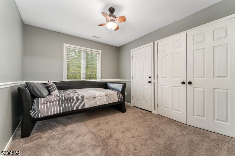 property viewer photo 24