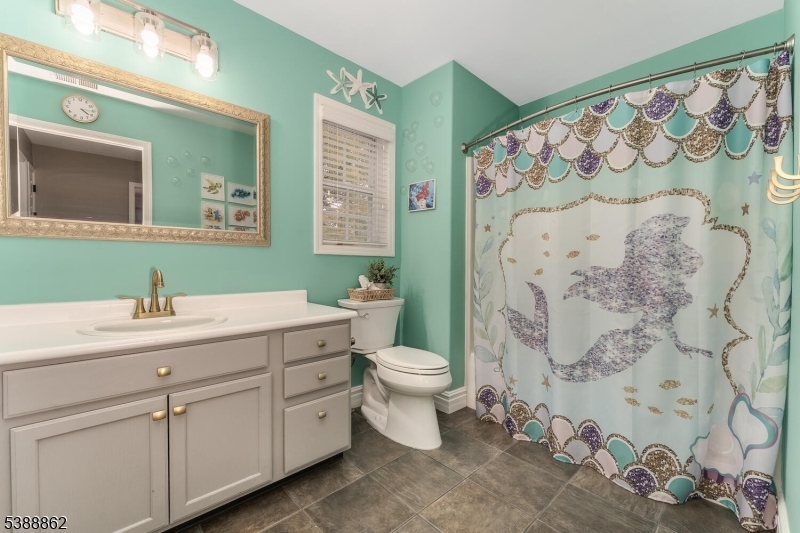 property viewer photo 25