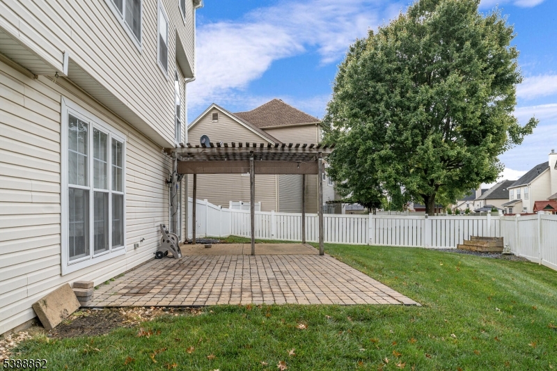 property viewer photo 33