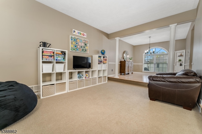 property viewer photo 5