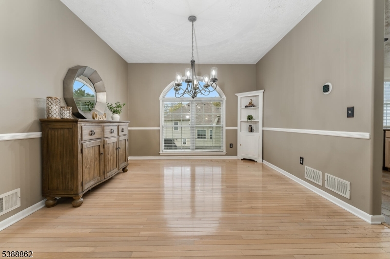 property viewer photo 6