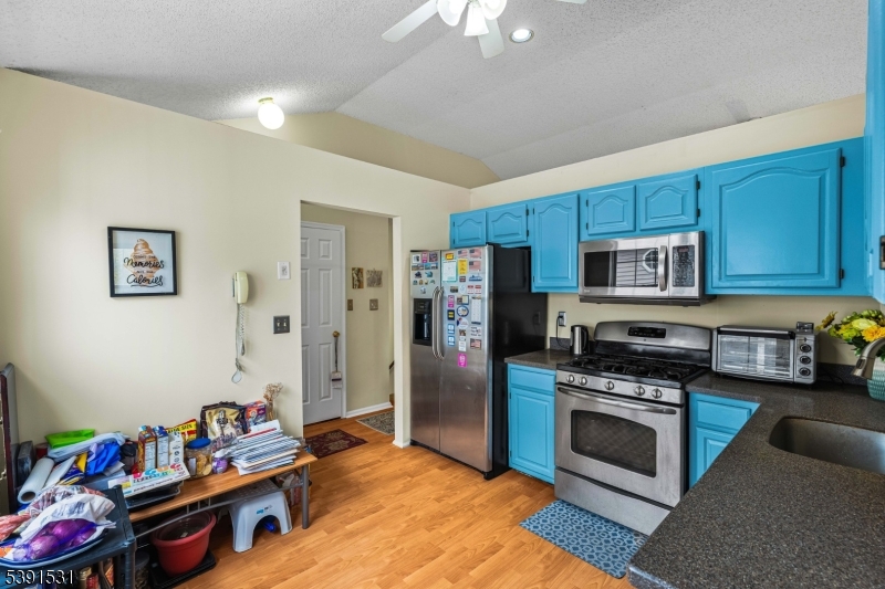property viewer photo 11