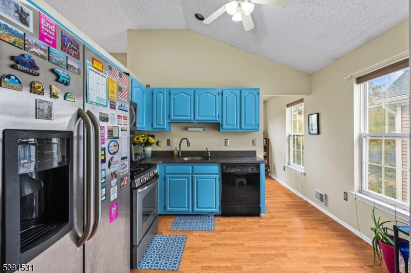 property viewer photo 12