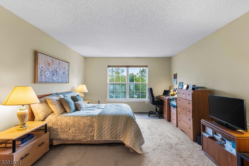 property viewer photo 14