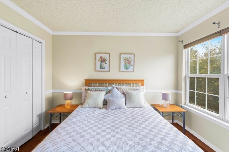 property viewer photo 20