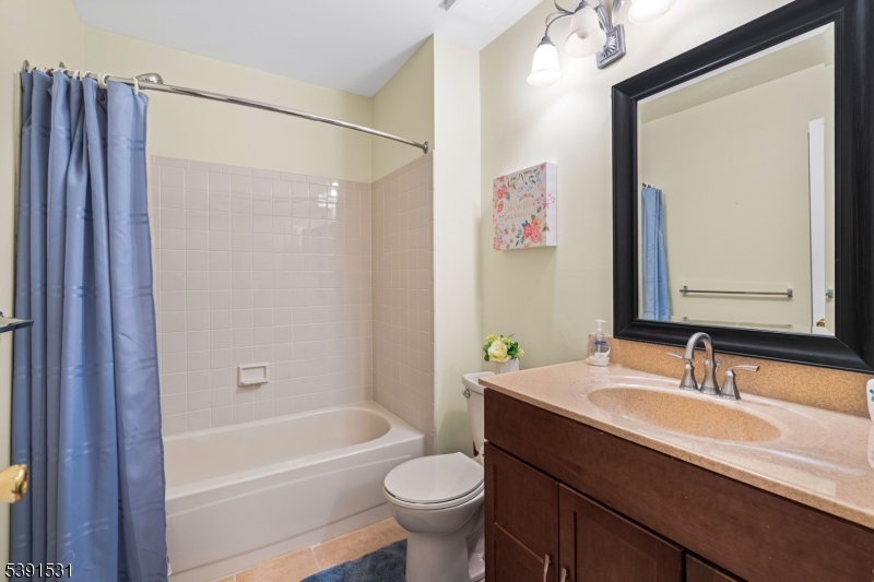 property viewer photo 21