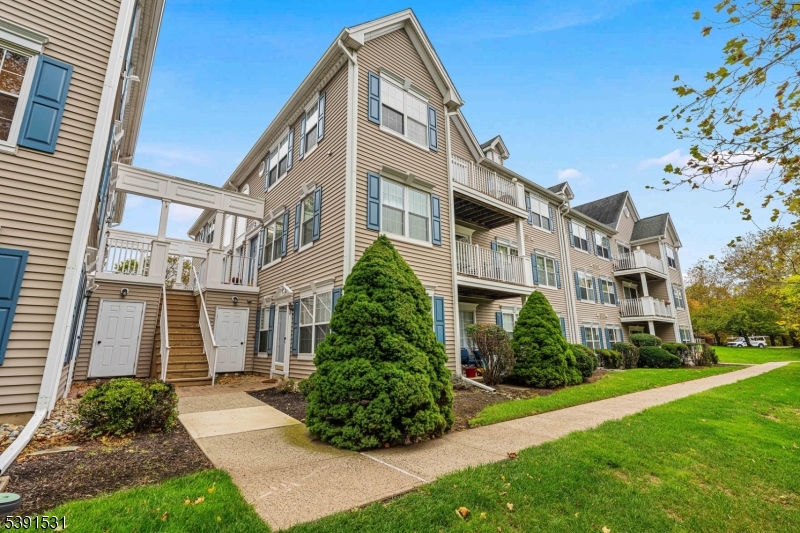 property viewer photo 24