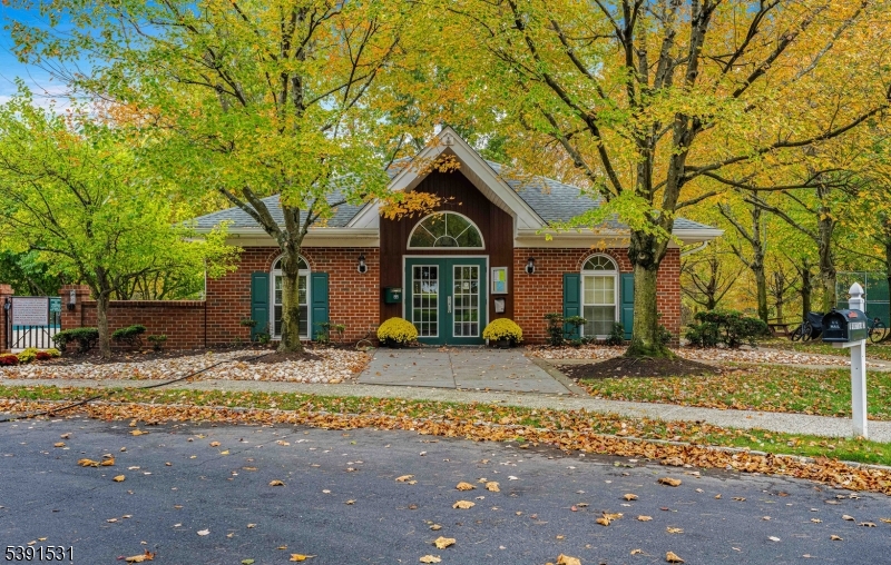 property viewer photo 25
